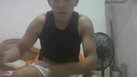 mr_sharkmaster777 online show from December 13, 2:16 pm