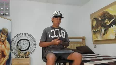 mr_stiven_ online show from April 24, 3:31 am