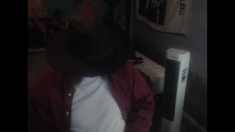 mr_strawberry online show from May 1, 2:27 am