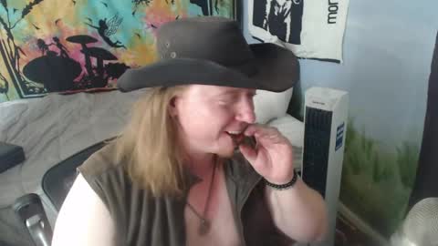 mr_strawberry online show from May 26, 3:08 pm