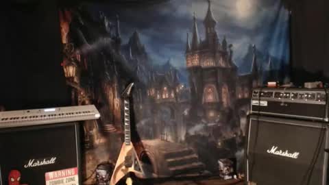 Snapshot of mr_walters chatting on November 26, 11:44 am ZombieGhost online show from November 26, 11:44 am