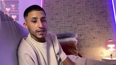 mrandmrsrivas online show from December 19, 6:48 pm