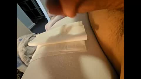 Snapshot of mrbaddecisions420 chatting on May 7, 1:33 am mrbaddecisions420 online show from May 7, 1:33 am