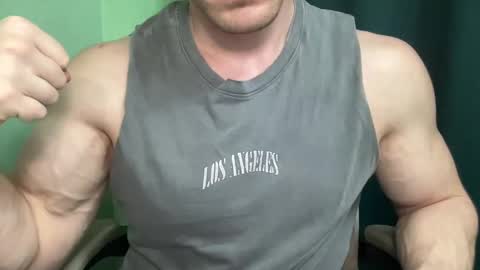 Mrbiceps23 online show from December 23, 5:00 pm