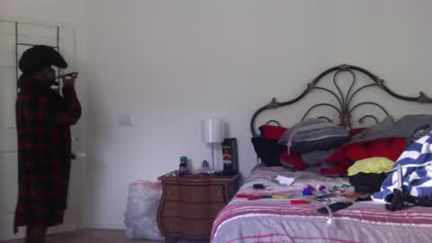 Snapshot of mrbigdthomas chatting on October 9, 2:15 pm MrBigDThomas online show from October 9, 2:15 pm