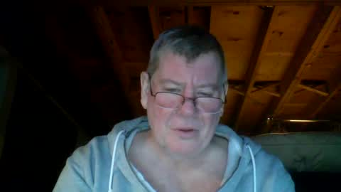 mrblade666 online show from February 22, 11:57 pm