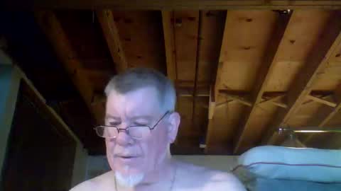 Snapshot of mrblade666 chatting on May 1, 11:04 am mrblade666 online show from May 1, 11:04 am