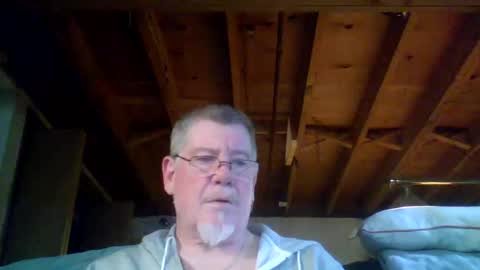 Snapshot of mrblade666 chatting on May 11, 8:28 pm mrblade666 online show from May 11, 8:28 pm