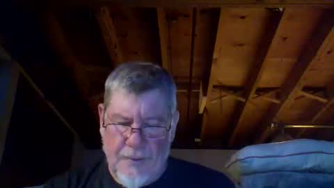 Snapshot of mrblade666 chatting on May 20, 11:22 pm mrblade666 online show from May 20, 11:22 pm