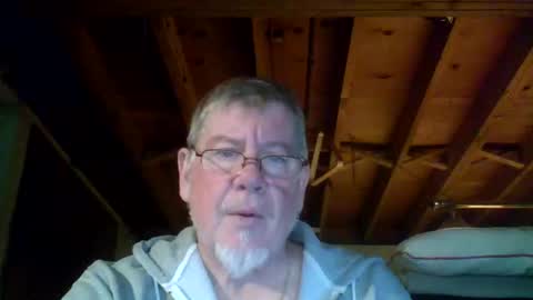 Snapshot of mrblade666 chatting on May 31, 7:04 pm mrblade666 online show from May 31, 7:04 pm