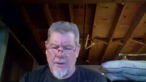 Snapshot of mrblade666 chatting on June 2, 9:28 pm mrblade666 online show from June 2, 9:28 pm