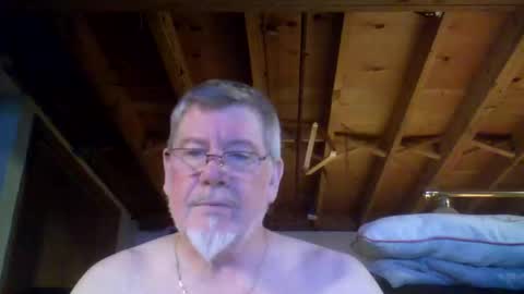 Snapshot of mrblade666 chatting on June 3, 10:15 pm mrblade666 online show from June 3, 10:15 pm