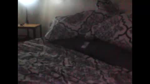 Snapshot of mrblixky031 chatting on November 28, 10:29 am mrblixky031 online show from November 28, 10:29 am