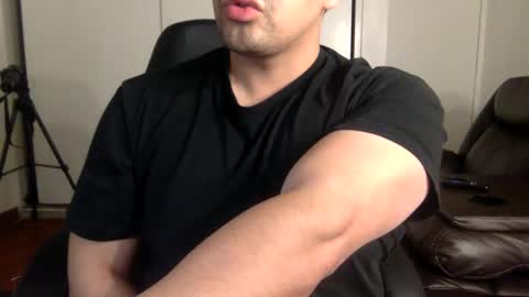 Snapshot of mrbree chatting on December 21, 4:41 am Mr Bree online show from December 21, 4:41 am