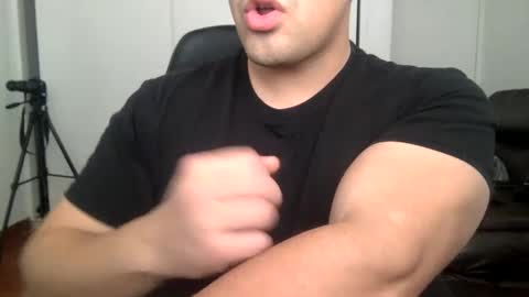 Snapshot of mrbree chatting on December 28, 10:55 pm Mr Bree online show from December 28, 10:55 pm