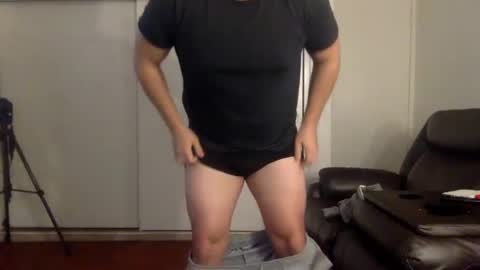 Snapshot of mrbree chatting on January 8, 3:08 am Mr Bree online show from January 8, 3:08 am