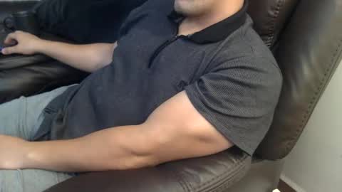 Snapshot of mrbree chatting on October 22, 5:13 pm Mr Bree online show from October 22, 5:13 pm