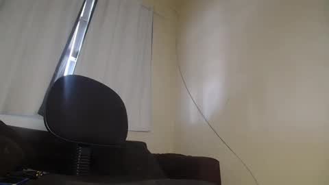 Snapshot of mrbrown_strong chatting on April 30, 3:29 pm mr brown online show from April 30, 3:29 pm