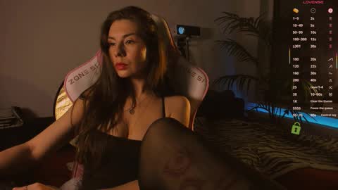 Snapshot of mrclsmira chatting on November 5, 5:02 pm Miraculous St. Mira online show from November 5, 5:02 pm