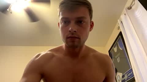 Snapshot of mrcoolguy68 chatting on December 5, 3:17 pm mrcoolguy68 online show from December 5, 3:17 pm