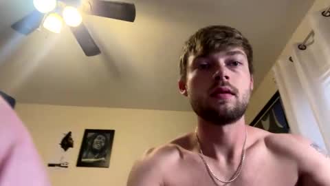 Snapshot of mrcoolguy68 chatting on November 17, 3:40 pm mrcoolguy68 online show from November 17, 3:40 pm