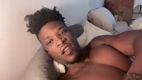 Snapshot of mrdaddyblackni9e chatting on October 21, 12:28 pm Daddy Nine online show from October 21, 12:28 pm