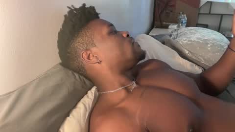 Snapshot of mrdaddyblackni9e chatting on December 4, 1:53 pm Daddy Nine online show from December 4, 1:53 pm