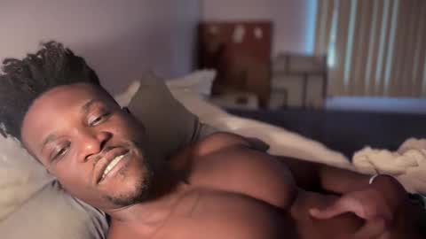 Snapshot of mrdaddyblackni9e chatting on January 10, 10:14 pm Daddy Nine online show from January 10, 10:14 pm