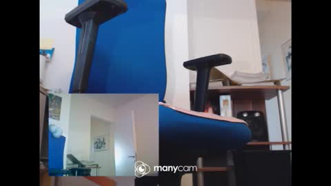 Snapshot of mrduplo1975 chatting on May 6, 2:44 pm MrJohnsen1975 online show from May 6, 2:44 pm
