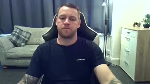 mrengland86566 online show from February 24, 9:18 am