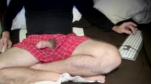 mrericsmith  email hidnnn online show from December 18, 3:33 pm