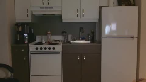 IwantU2WatchME online show from April 10, 12:54 pm