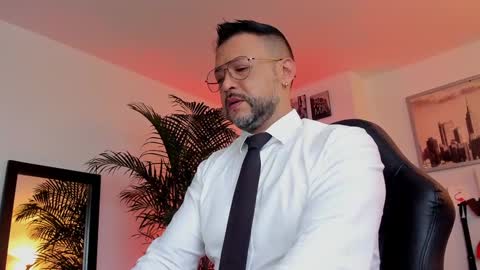 MrFrank. online show from December 23, 11:47 am