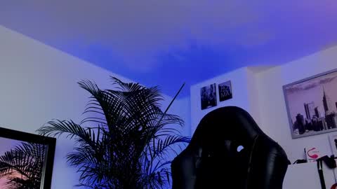 MrFrank. online show from December 27, 3:04 pm