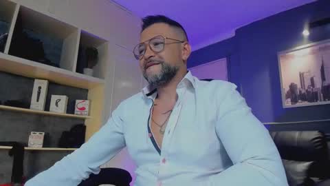 MrFrank. online show from November 6, 12:28 pm