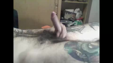 Snapshot of mrfumao chatting on April 9, 7:25 am mrfumao online show from April 9, 7:25 am