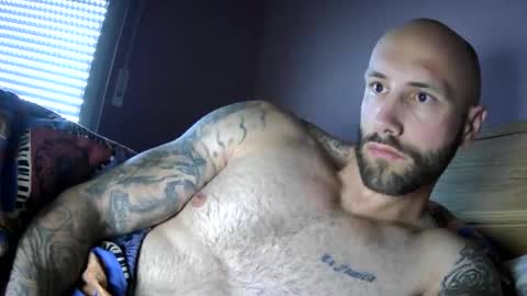 Snapshot of mrga591904 chatting on June 16, 4:37 am mrga591904 online show from June 16, 4:37 am