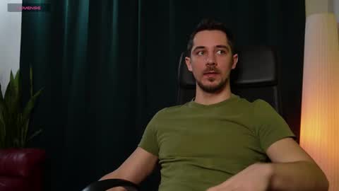 Snapshot of mrgreeneyes01 chatting on February 13, 10:33 pm juan luis online show from February 13, 10:33 pm