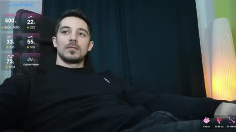 Snapshot of mrgreeneyes01 chatting on February 21, 7:21 pm juan luis online show from February 21, 7:21 pm