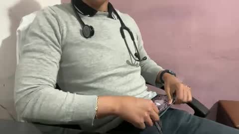 MrHeart online show from April 2, 3:04 am