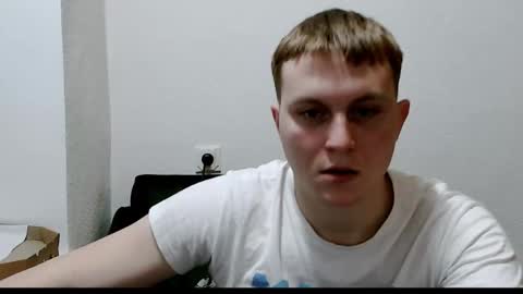 Max online show from February 1, 9:13 pm