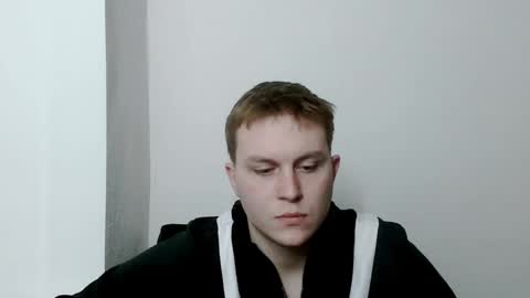 Max online show from February 14, 8:05 pm