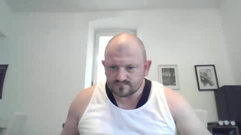 mrhotsex69 online show from October 14, 1:23 pm