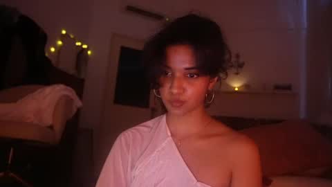 Snapshot of mriea_ chatting on September 14, 1:27 am mriea_ online show from September 14, 1:27 am