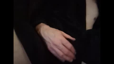 Snapshot of mrj81 chatting on January 30, 3:51 pm mrj81 online show from January 30, 3:51 pm