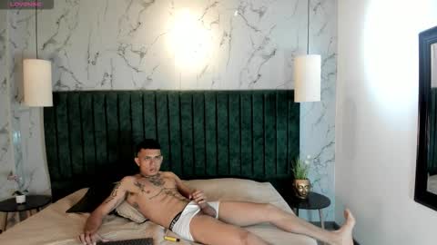 mrjustin_ online show from September 12, 9:15 pm