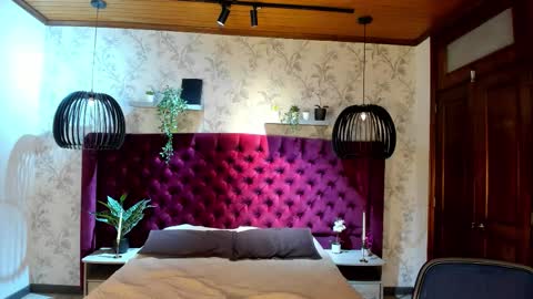 mrjustin_ online show from November 30, 7:40 pm