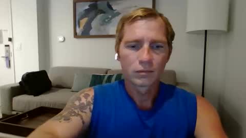 mrmister321 online show from April 21, 11:29 pm