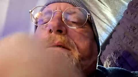 Snapshot of mrnmrsfucks4u chatting on April 30, 5:08 pm mrnmrsfucks4u online show from April 30, 5:08 pm