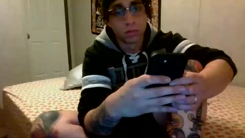 Mr N Mrs Shibbss online show from October 13, 2:00 am